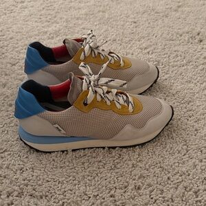 Men's Stylish Sneakers with Blue and Yellow Accents